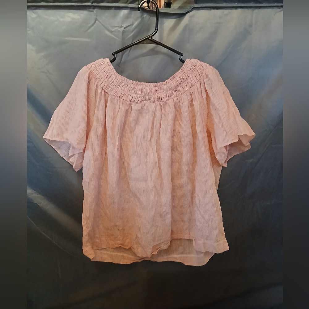 4 Womens Tops Set - Picture 3 of 5
